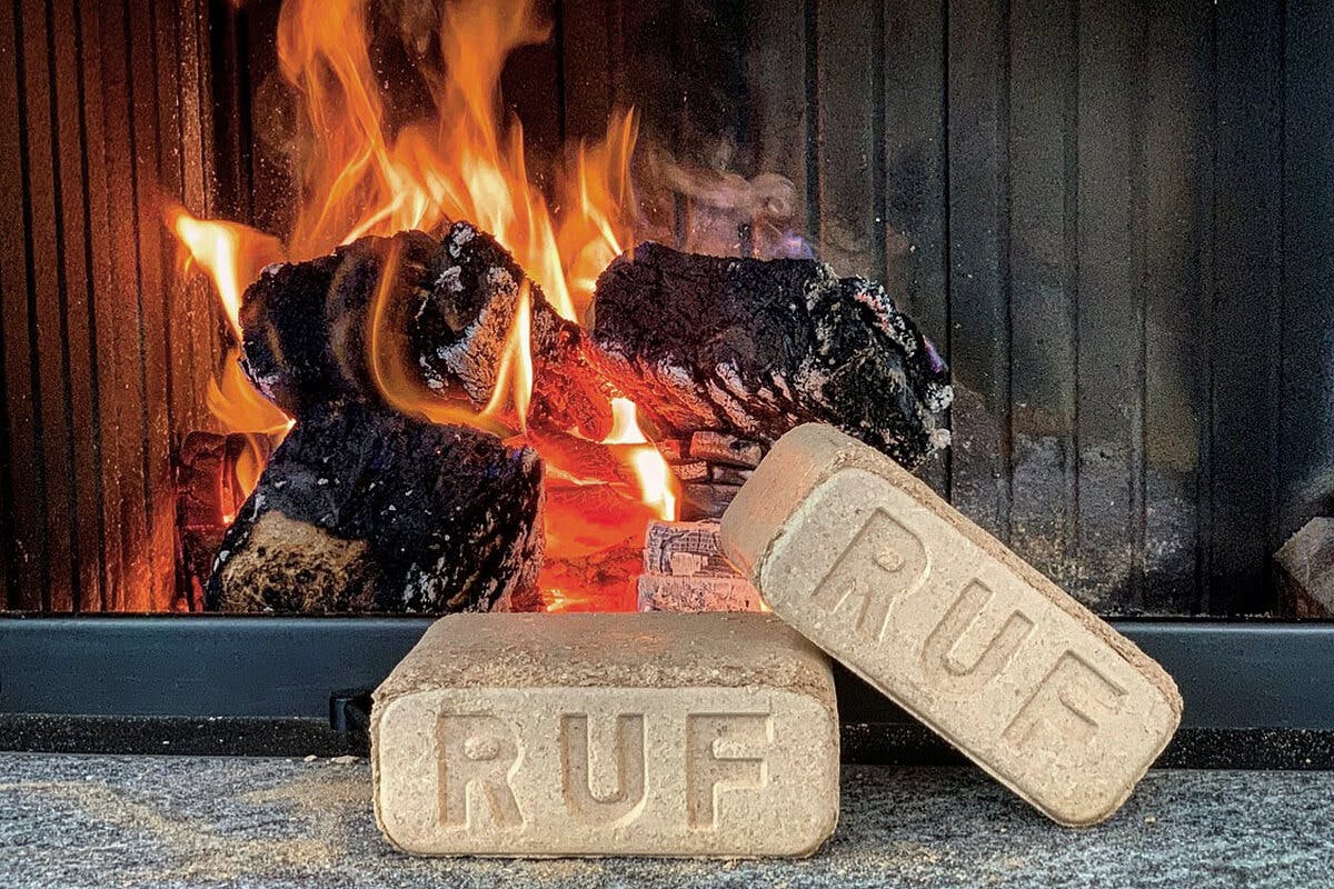 RUF oak briquettes